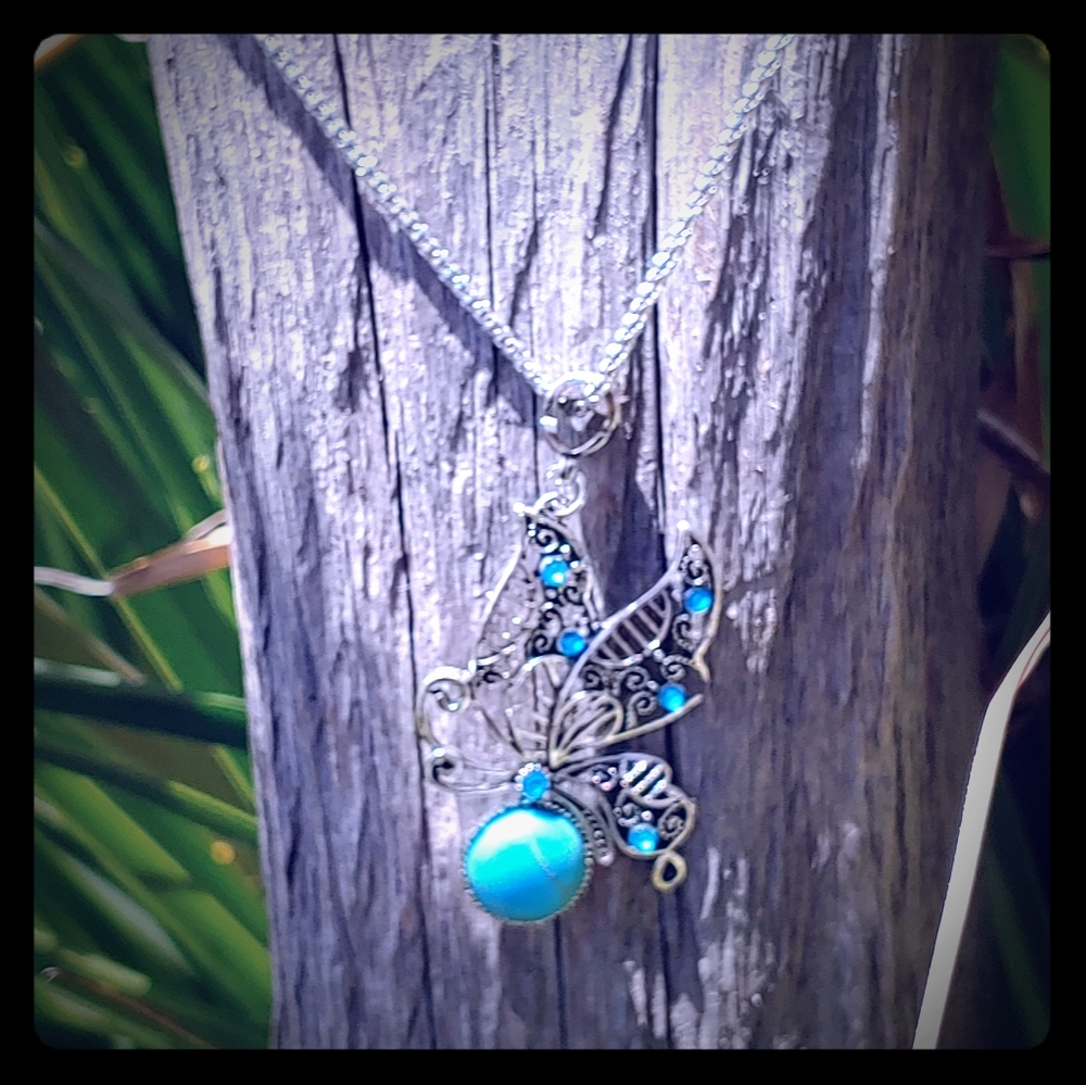 Silver Chain Butterfly Necklace